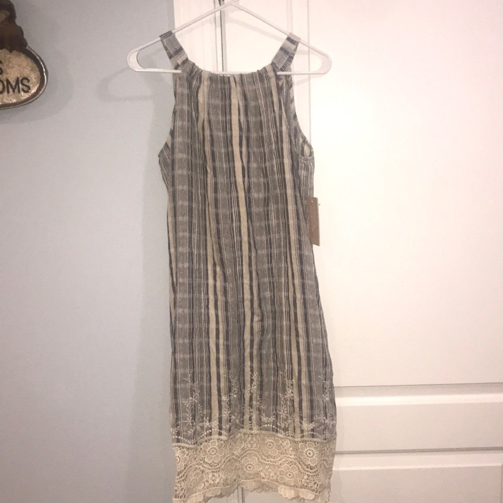Hope and Harlow light blue striped dress